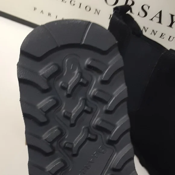 BearPaw Black Chelsea Boots - Picture 5 of 6